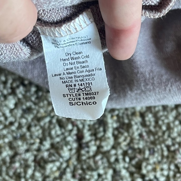 Boutique Sweater - Picture 3 of 6